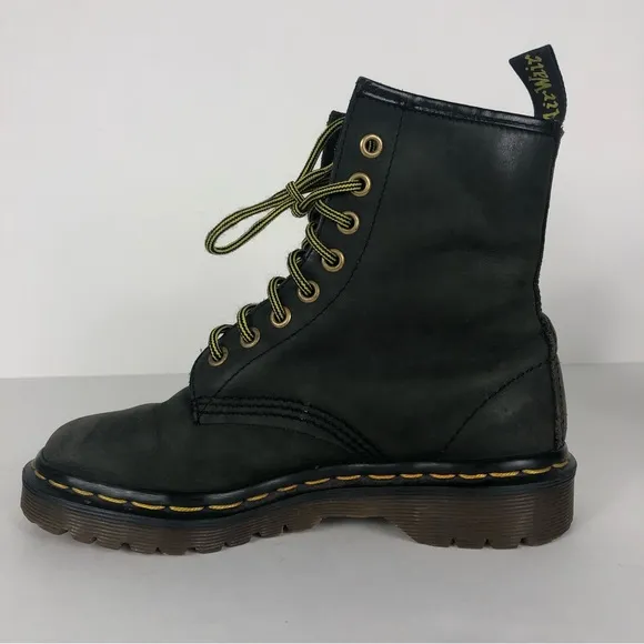 Dr Martens Soft Leather Lace Up Distressed Vintage Boots Black Youth Size 3