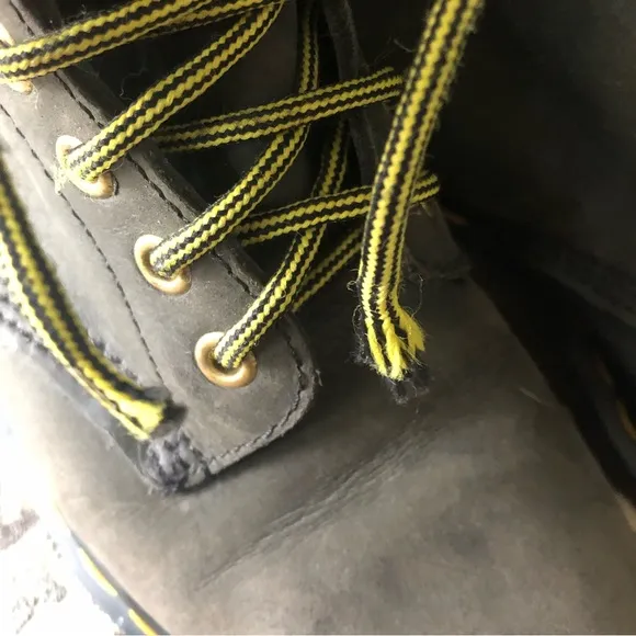 Dr Martens Soft Leather Lace Up Distressed Vintage Boots Black Youth Size 3
