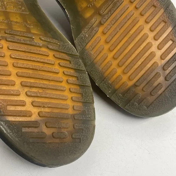 Dr. Martens The Original Leather Air Ware Lace Shoes