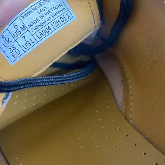 Dr. Martens The Original Leather Air Ware Lace Shoes