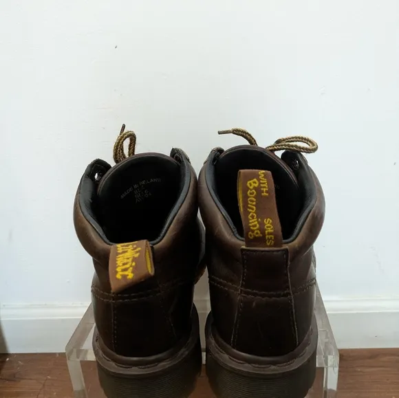 Dr. Marten's vintage 8505 brown boots Mens 6 Bouncing Souls Air Wair