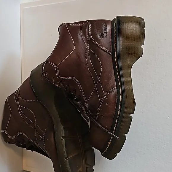 Dr. Martens Vintage Y2K leather boots