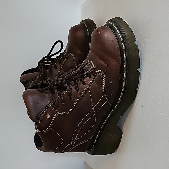 Dr. Martens Vintage Y2K leather boots