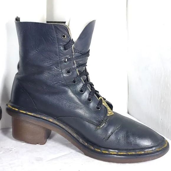 Dr. Martens Women's VTG Clemency US7,5? Smooth Black Leather LaceUp Heels Boots
