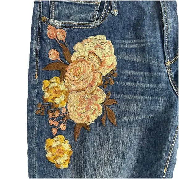 Driftwood Anthropologie Eva Floral Embroidered Mid Rise Stretch Flare Jeans 31
