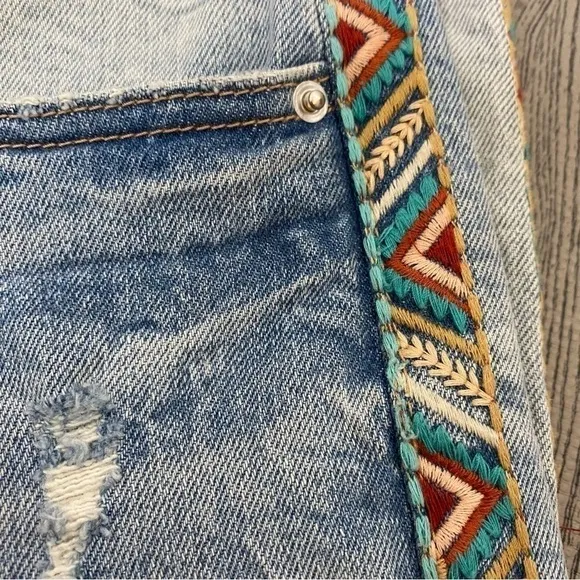 Driftwood Gizelle Embroidered Girlfriend Skinny Distressed Jeans