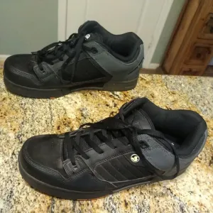 DVS Skateboard Skate Shoes Militia Boot Black/Black Charcoal SZ 13