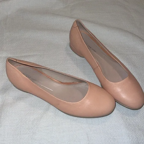 ECCO Anine Ballet Flat Pale Pink Leather Size 8 EU 39 Women’s Shoes EUC​