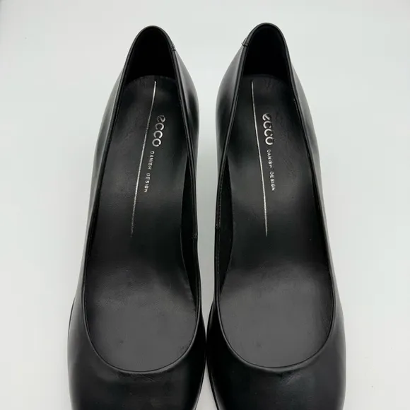 Ecco Black Pointy Sleek Leather Pump Shape 45 EU 40 US 9-9.5