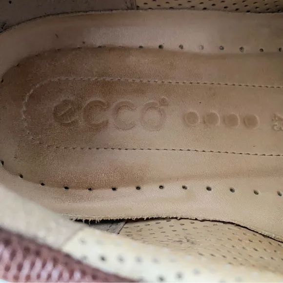 Ecco Golf Hydromax Street Retro Leather Spike-less Golf Shoes