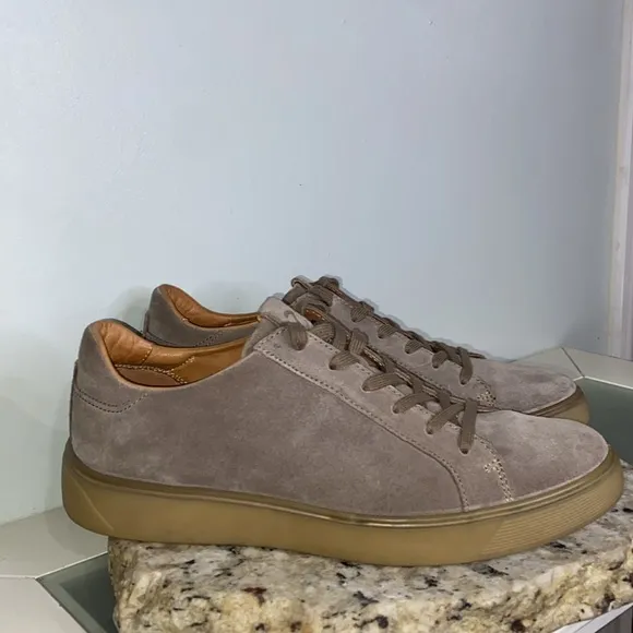 ECCO MEN'S STREET TRAY CLASSIC SNEAKER Navajo Brown Suede Size 8