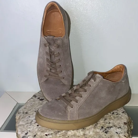 ECCO MEN'S STREET TRAY CLASSIC SNEAKER Navajo Brown Suede Size 8