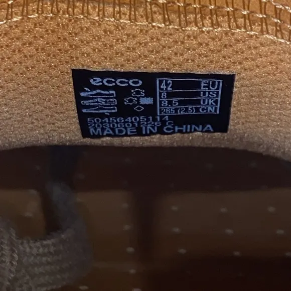 ECCO MEN'S STREET TRAY CLASSIC SNEAKER Navajo Brown Suede Size 8