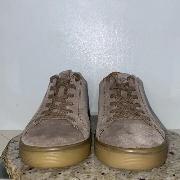 ECCO MEN'S STREET TRAY CLASSIC SNEAKER Navajo Brown Suede Size 8