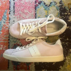 ECCO Women's Street Lite Retro Sneaker size 8.5 39