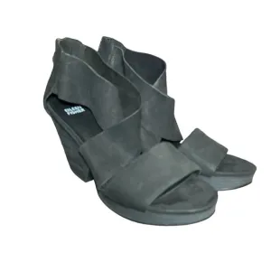 EILEEN FISHER Dote Wedge Sandals  Shoes Heels. Jet Black size 9