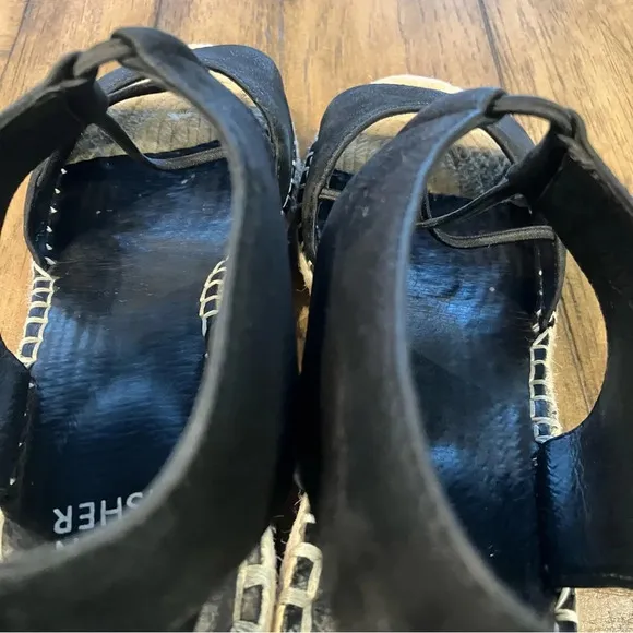 Eileen Fisher Espadrille Wedge Sandal in Black, 6.5,Summer Travel Minimalist
