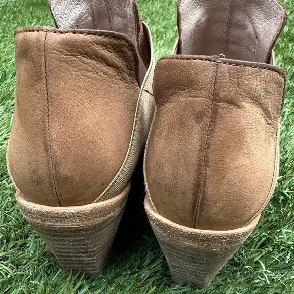 Eileen Fisher Even Nubuck Minimalistic Western Boho SlipOn Block Heel Ankle Boot