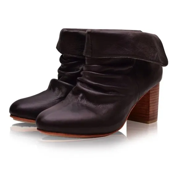 ELF Velvet Moon Black Foldover Leather Chunky Heeled Boots Size 9