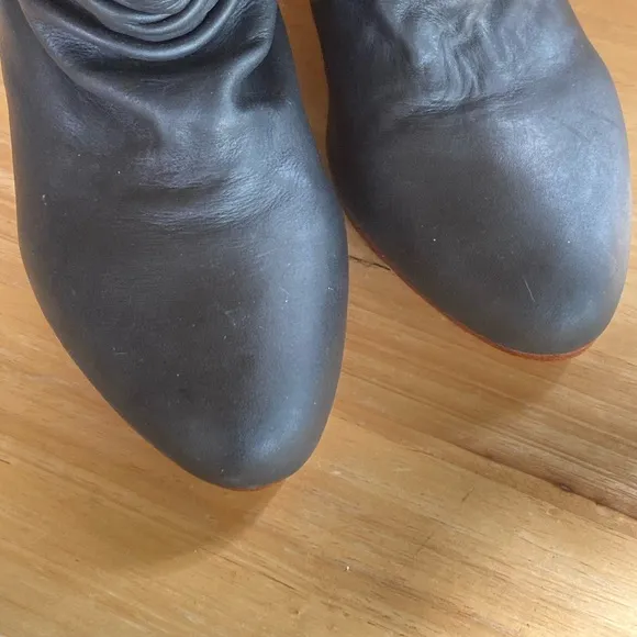 ELF Velvet Moon Black Foldover Leather Chunky Heeled Boots Size 9