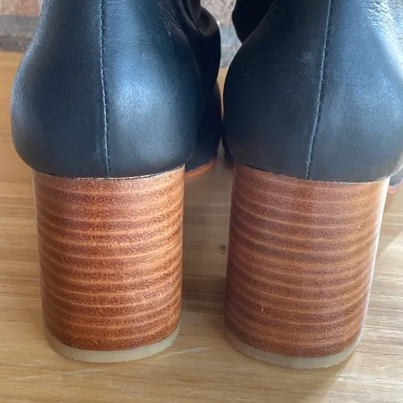 ELF Velvet Moon Black Foldover Leather Chunky Heeled Boots Size 9