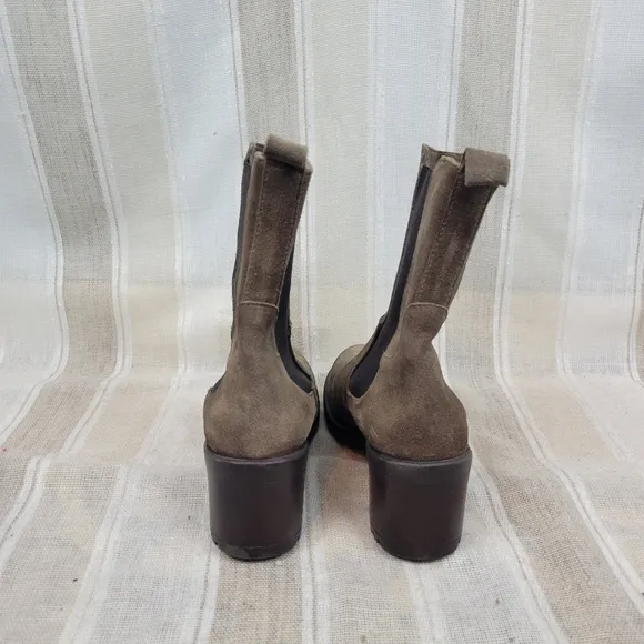 Emanuele Crasto Brown Suede Chelsea Boots Size 39/8.5
