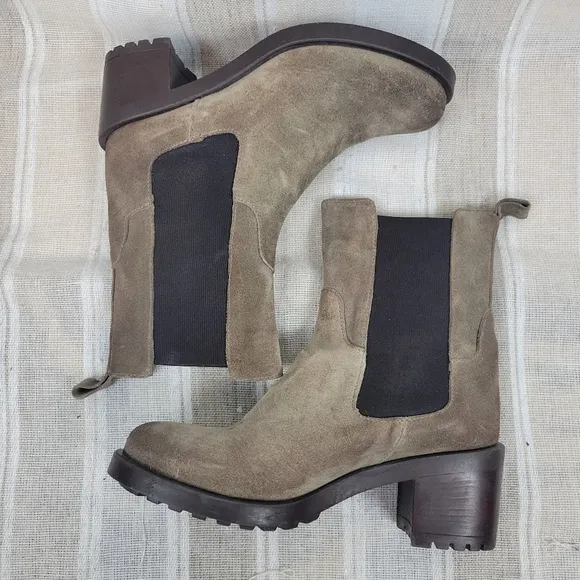 Emanuele Crasto Brown Suede Chelsea Boots Size 39/8.5