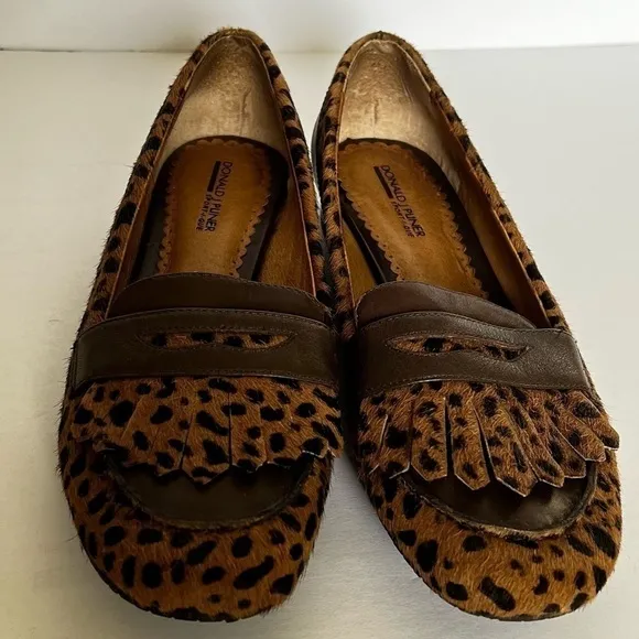 EUC Donald J. Pliner Leather and Faux Fur Animal Print Loafers size 7