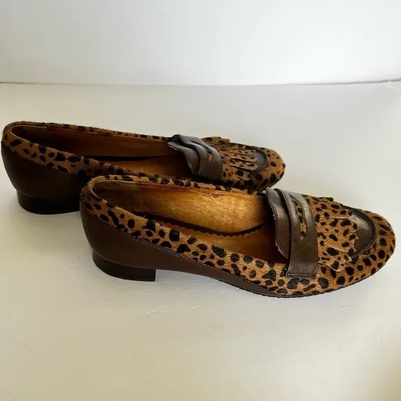 EUC Donald J. Pliner Leather and Faux Fur Animal Print Loafers size 7