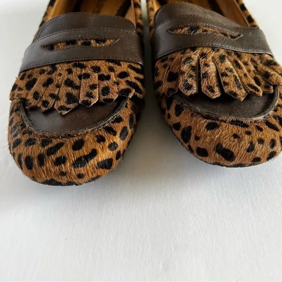 EUC Donald J. Pliner Leather and Faux Fur Animal Print Loafers size 7