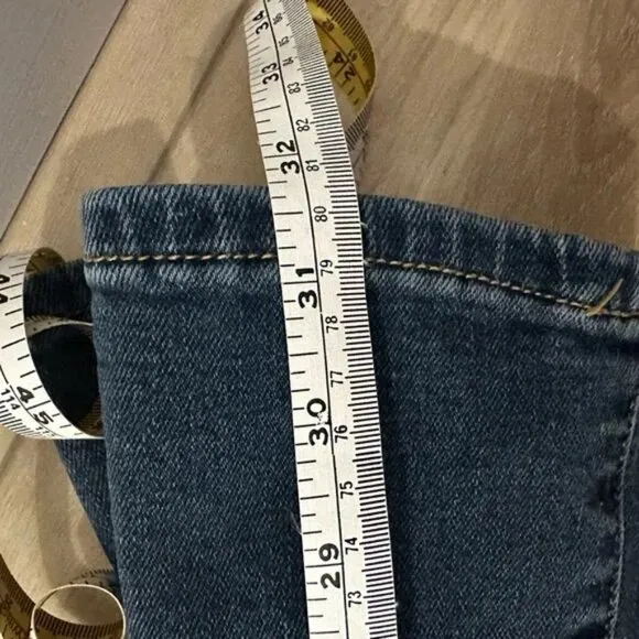 EUC Pilcro The Icon Flare Jeans | Size 28 | Blue Denim