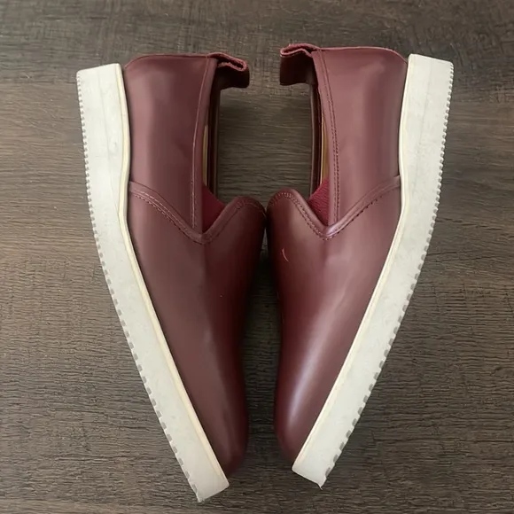 Everlane Women's Burgundy Pointed Leather Street Sneaker Size 7.5
