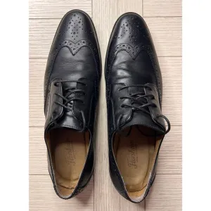 Florsheim men’s leather black wingtip‎ oxford lace up dress shoes.  Sz 12D