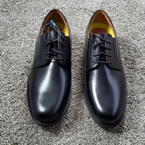 Florsheim Midtown Plain Toe Oxford in Black Size 9