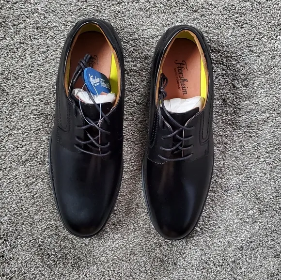 Florsheim Midtown Plain Toe Oxford in Black Size 9