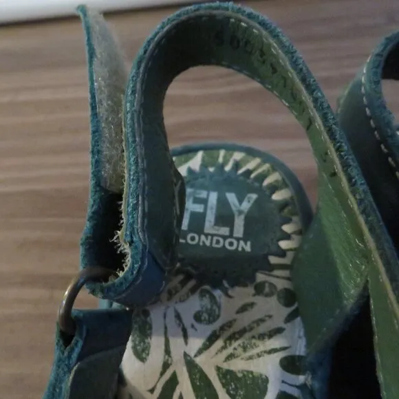 FLY LONDON Leather Yisa Wedge Sandals in Forest Green Sz US 6-6.5 / EU 38
