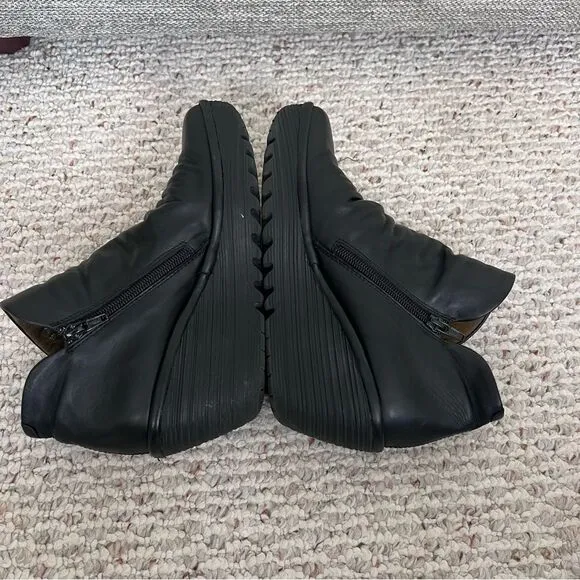 FLY London Women's Yip Leather Boot