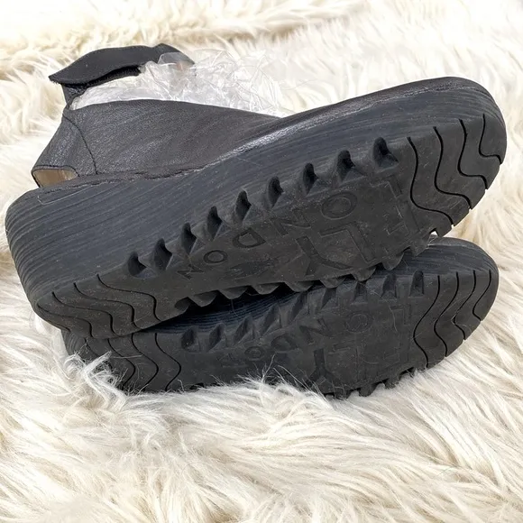 Fly London Yala Black Leather Peep Toe Wedge Sandals Ankle Strap 9-9.5 Boho Emo