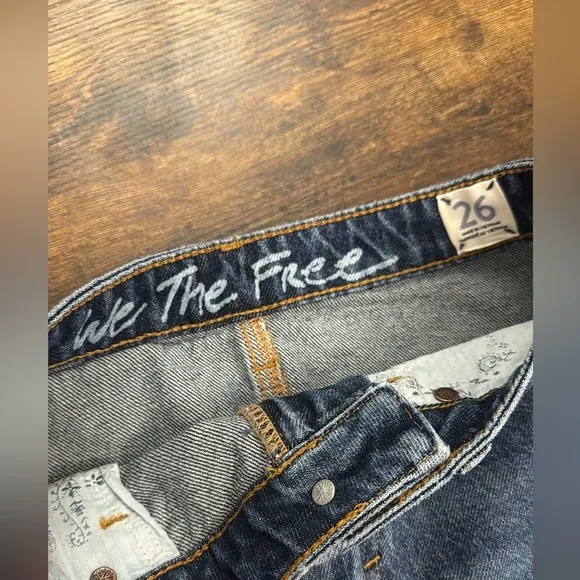Free People Bailey Denim raw hem Mini Skirt- Size 26 NWT