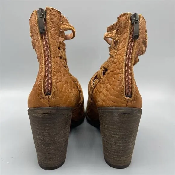 Free People Carrera Bootie Ankle Boots Size‎ 41 Western Boho Cowgirl Distressed