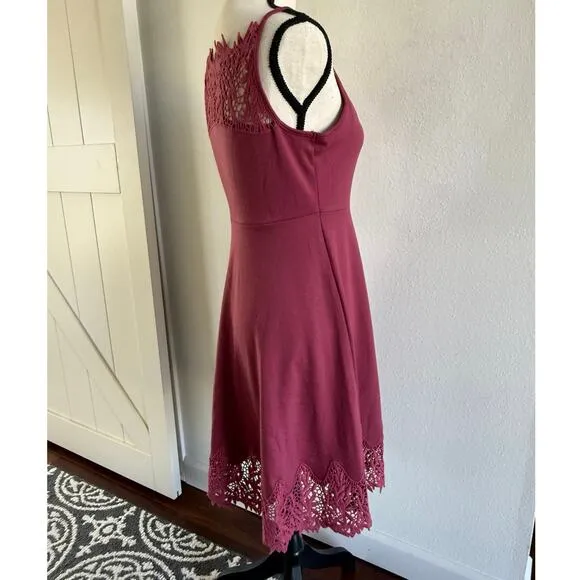 Free People Forget Me Not Rose Pink Crochet Trim Stretch Fit &amp; Flare size Small