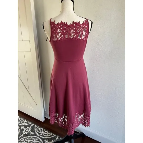 Free People Forget Me Not Rose Pink Crochet Trim Stretch Fit &amp; Flare size Small