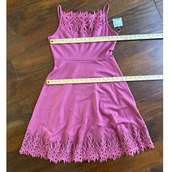 Free People Forget Me Not Rose Pink Crochet Trim Stretch Fit &amp; Flare size Small