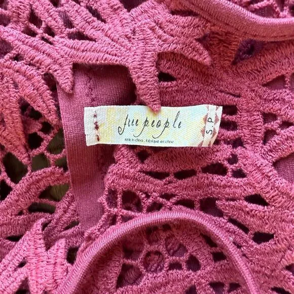 Free People Forget Me Not Rose Pink Crochet Trim Stretch Fit &amp; Flare size Small