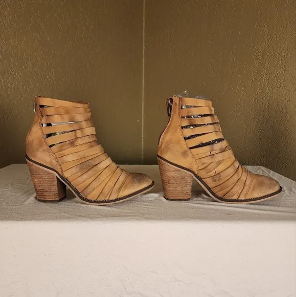 Free People Hybrid Genuine Leather Block Heel Boho Cowboy Strappy Boots  7.5