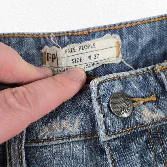Free People Light Wash Low Rise Distressed Cuffed Contrast Skinny Jeans Size 27