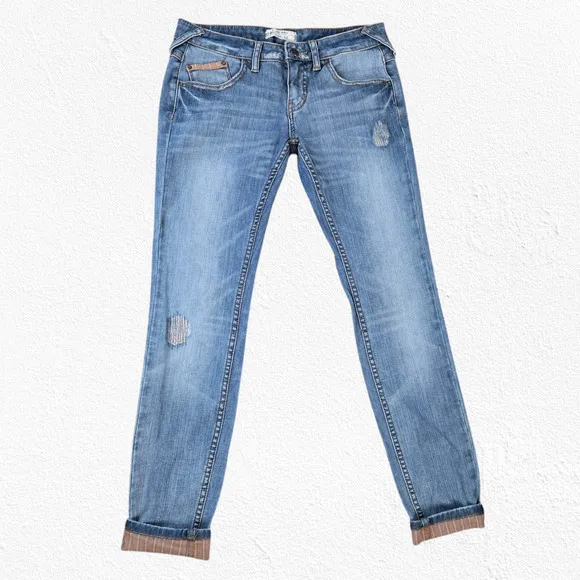 Free People Light Wash Low Rise Distressed Cuffed Contrast Skinny Jeans Size 27