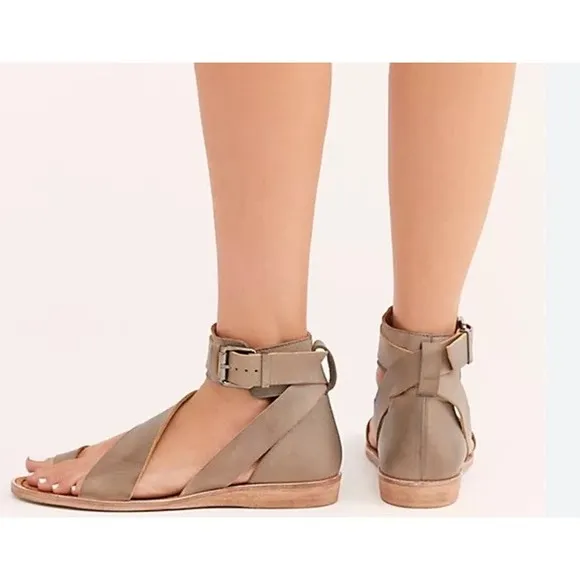 Free People Vale Boot Sandals in Charcoal Size 38 8 BRAND NEW Boho