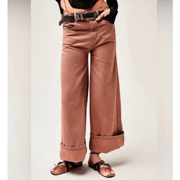 FREE PEOPLE We The Free CRVY Gia Wide leg jeans NWT