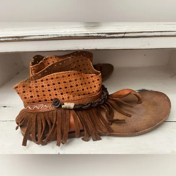 Free People Wonderland Leather Fringe Festival Boho Sandals Sz 38